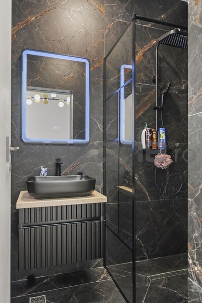 Chitila 3 camere 100 mp  Terasa 32 mp Parcare inclusa  Bloc nou  Soseaua Chitila